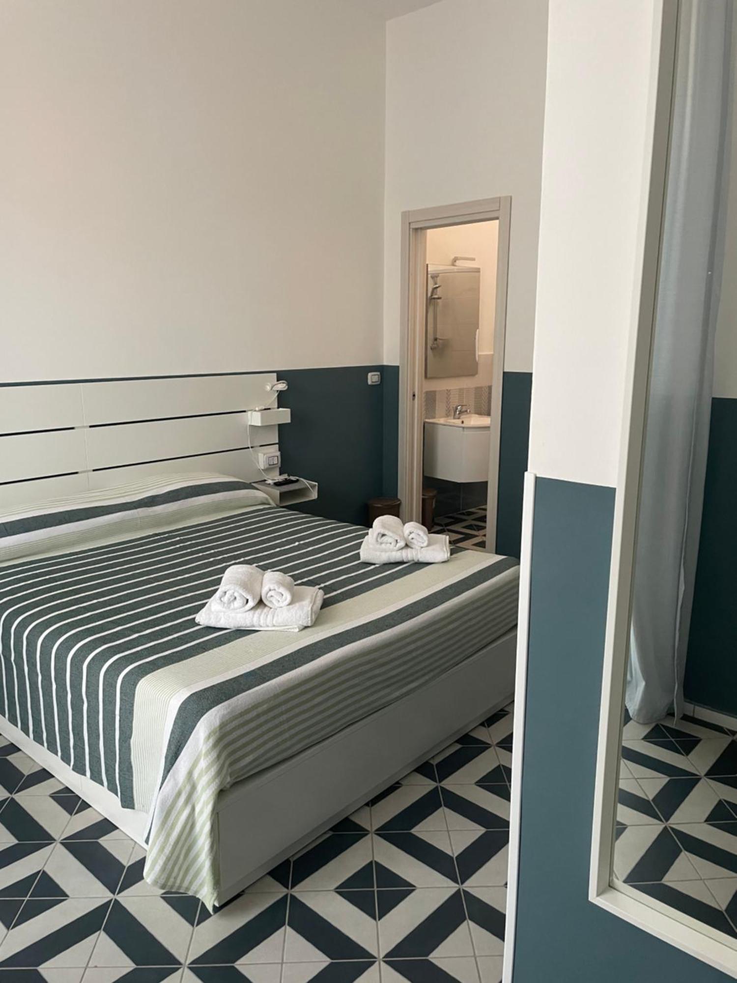 Donna Maria Hotel Сапри Екстериор снимка